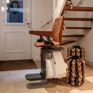 ©Richard-Rood-HR1-SD2-UP-Stairlift-11-06-2021-6403-web-683x1024